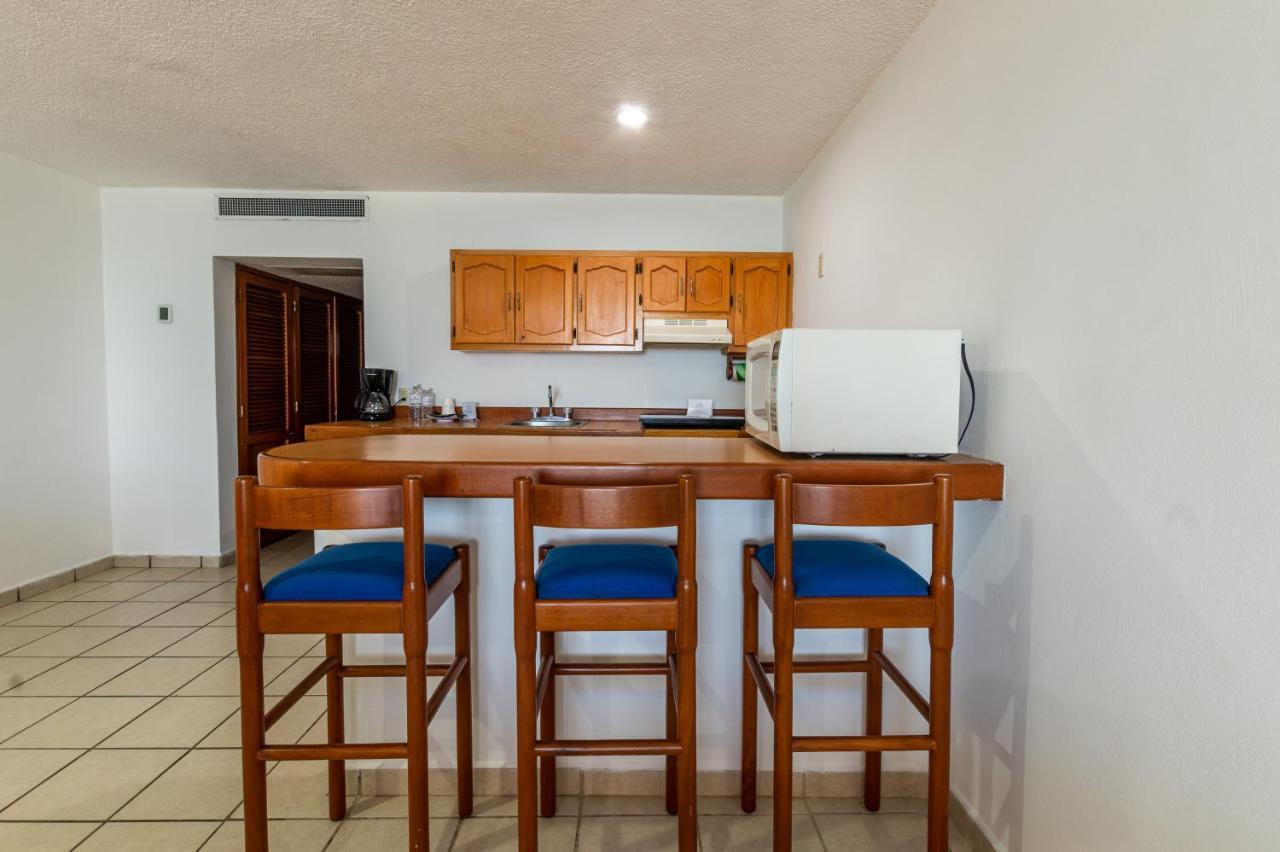 Costa De Oro Beach Hotel Mazatlán Exteriör bild