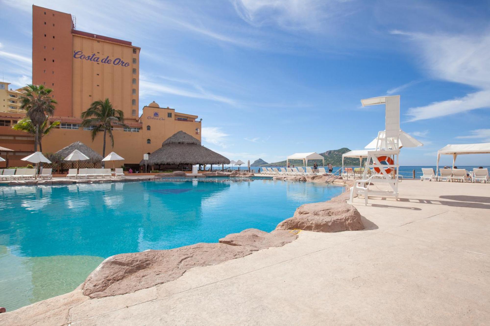 Costa De Oro Beach Hotel Mazatlán Exteriör bild