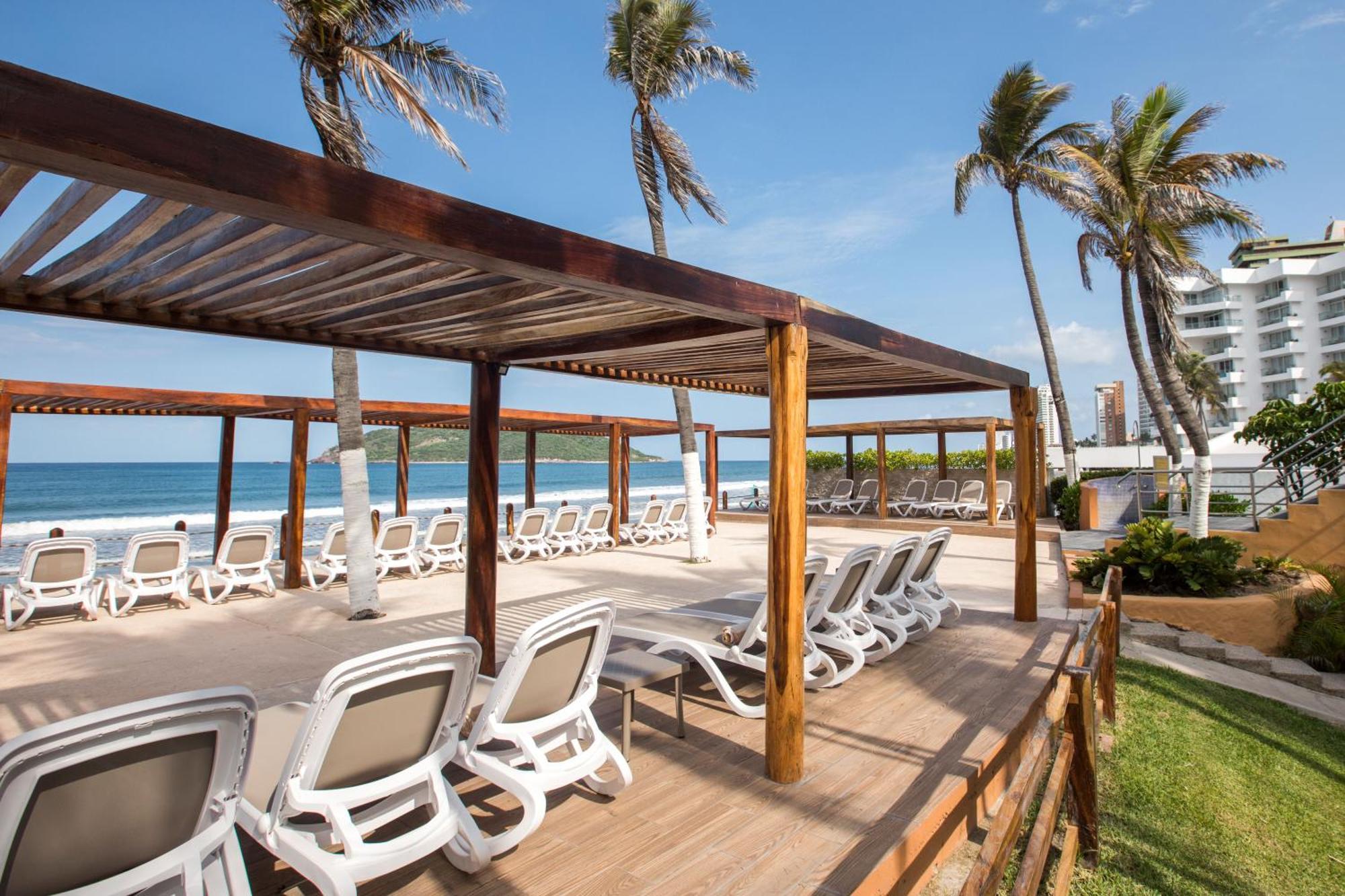 Costa De Oro Beach Hotel Mazatlán Exteriör bild